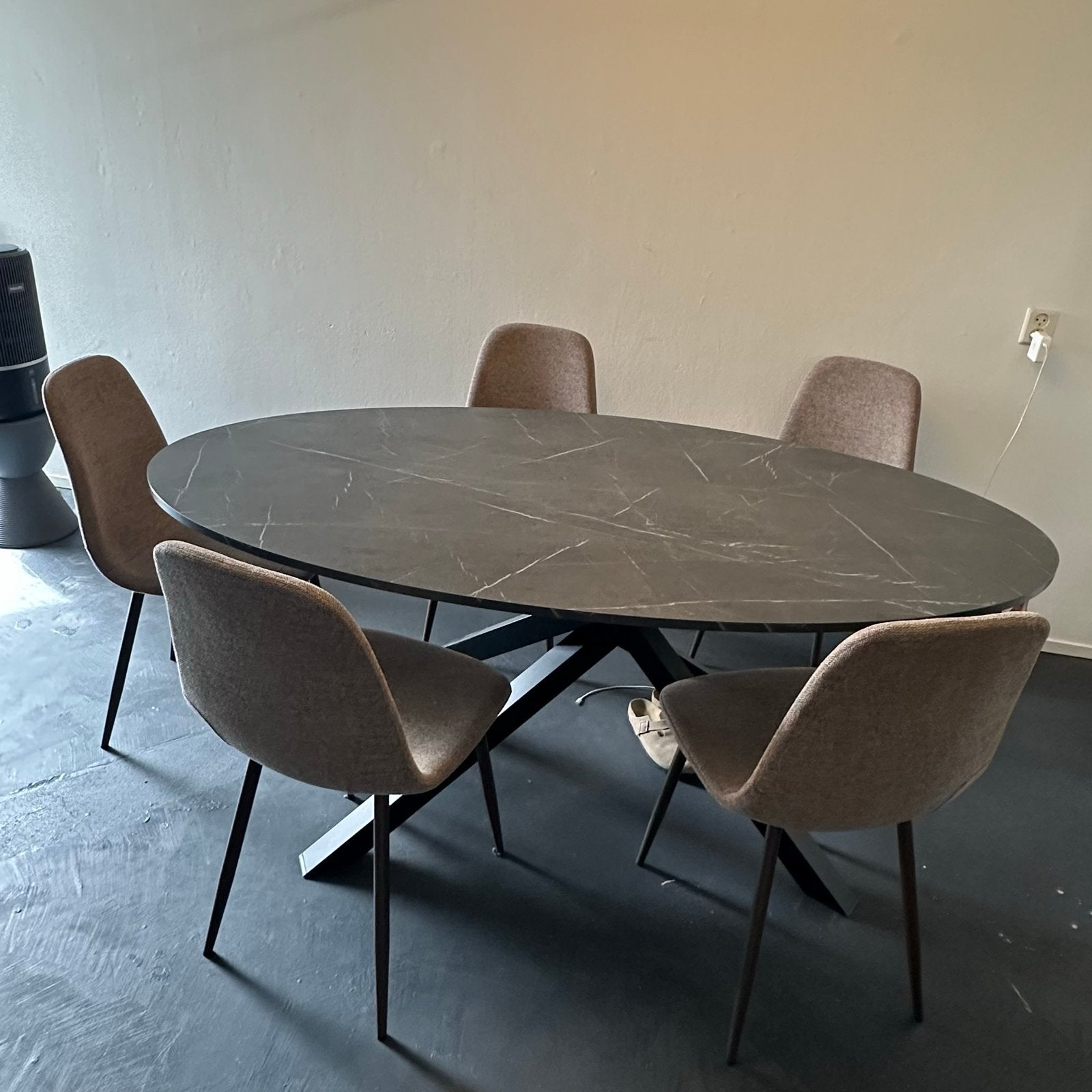 MARIEDAMM Tafel, zwart marmerpatroon, 180100 cm IKEA, Ophalen, 100 tot 150 cm, Zo goed als nieuw, Vijf personen of meer