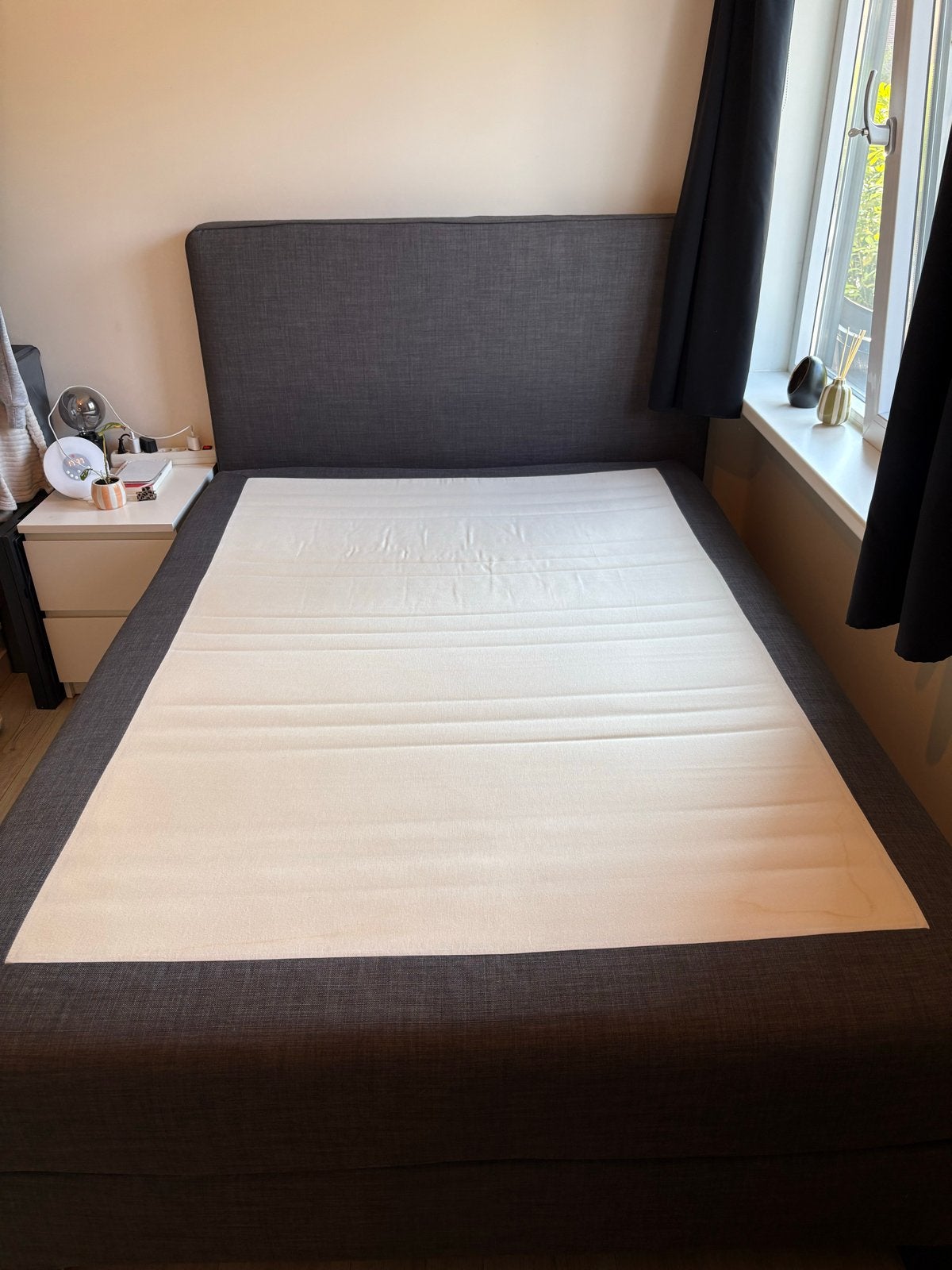 IKEA boxspring 140x200, Huis en Inrichting, Slaapkamer | Bedden, Ophalen, Gebruikt, 140 cm, Twijfelaar