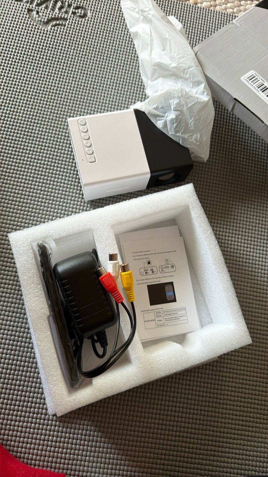 Nieuwe LED Projector - Compact en Efficiënt, Ophalen of Verzenden, Nieuw, LED, Overige resoluties