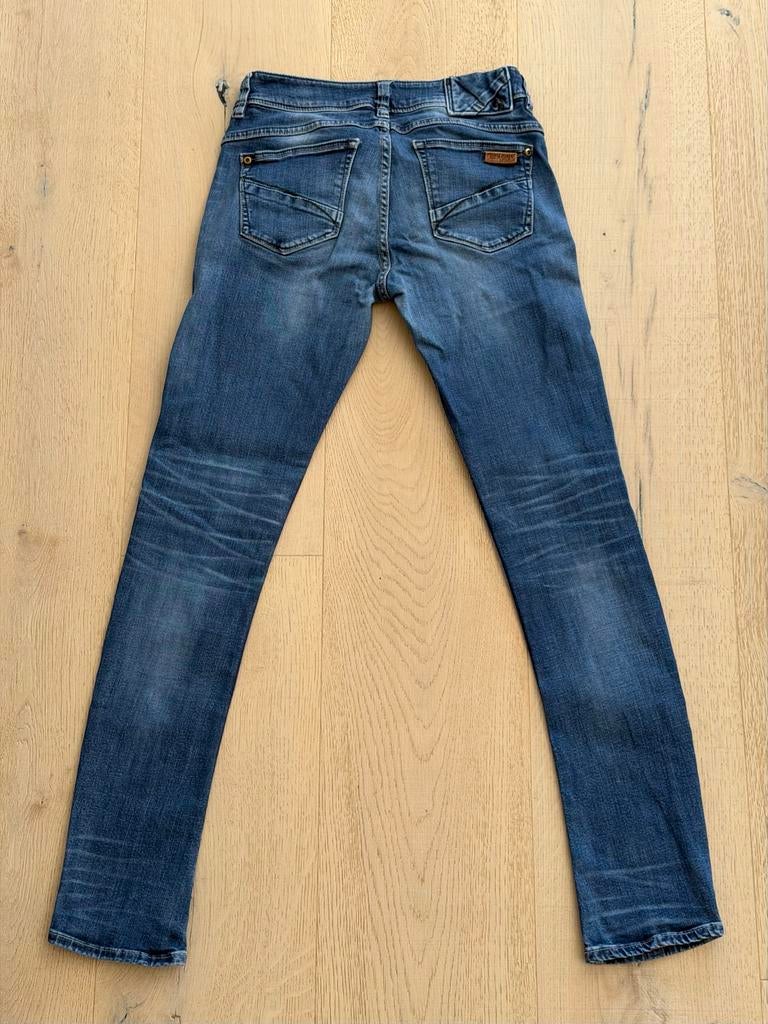 Garcia Jeans Riva 881 - Maat W29, Kleding | Dames, Ophalen of Verzenden, Zo goed als nieuw, Blauw, W28 - W29 (confectie 36)