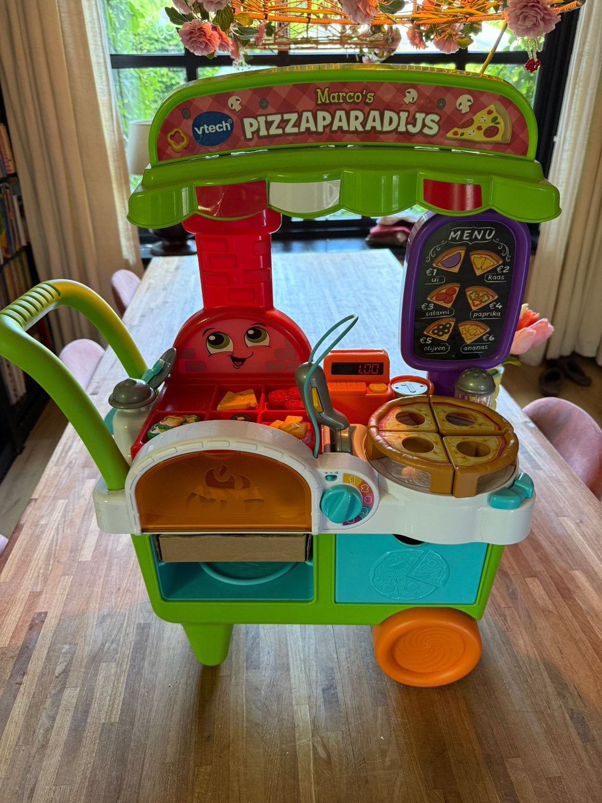 Pizza Paradijs V-tech, Ophalen, Gebruikt
