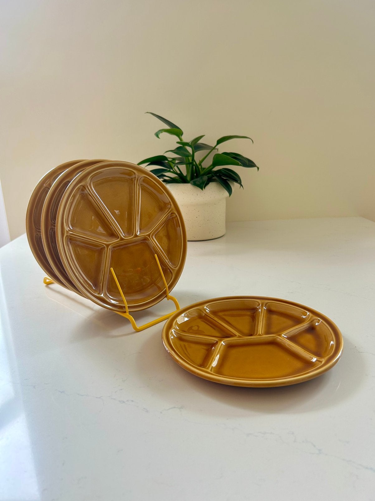 4 of meer vintage fondueborden | Gien | retro gourmetbord, Overige merken, Ophalen of Verzenden, Zo goed als nieuw, Bord(en)