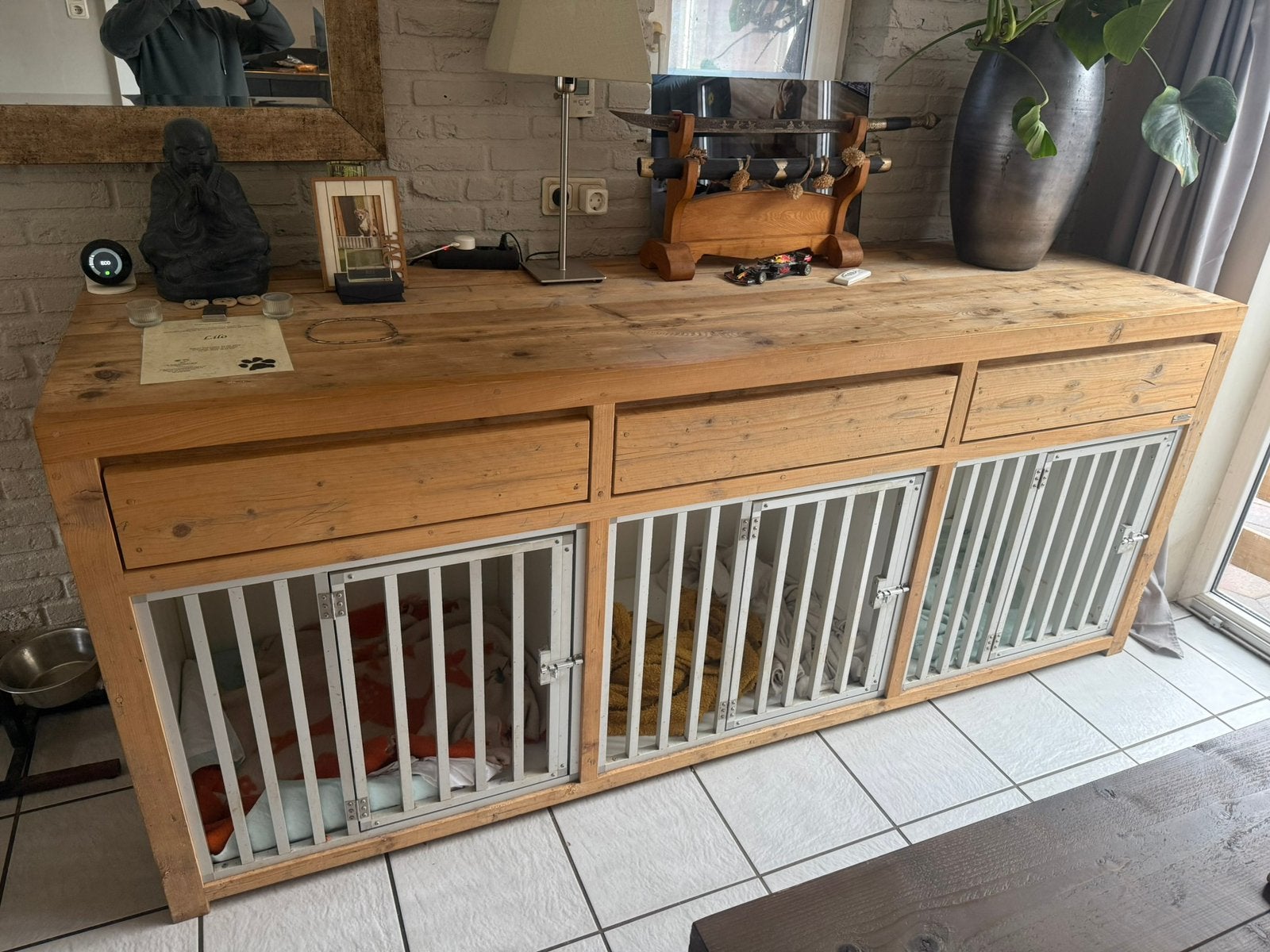 Mooi bench dressoir te koop, Dieren en Toebehoren, Ophalen, 100 cm of meer, Hondenhok, 110 cm of meer