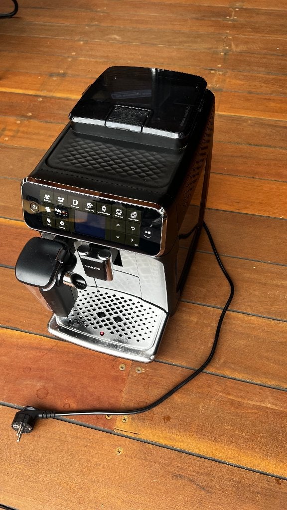 Philips 4300 LatteGo EP4346/70 – werkend, onderhoud nodig, Witgoed en Apparatuur, Ophalen, Afneembaar waterreservoir, Gebruikt