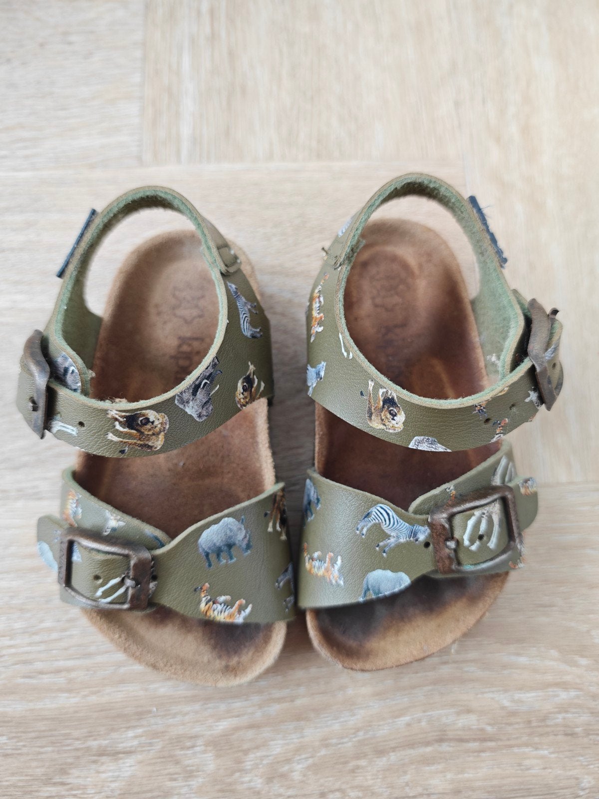Kipling sandalen maat 20/21 met dierenprint, Gebruikt, Kipling, Jongetje of Meisje, Overige typen