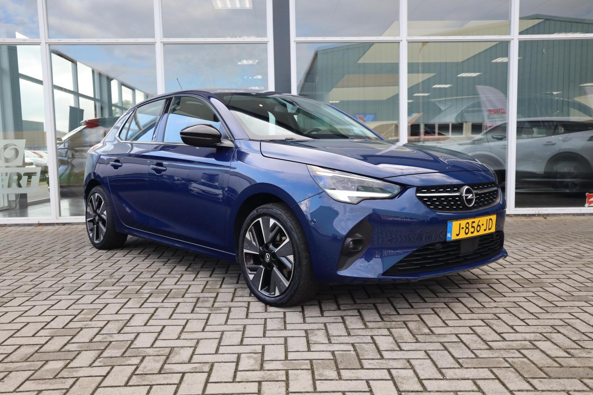 Opel Corsa-e Elegance 50 kWh|SOH 92%|Stoel/stuurverwarming|C, Dealer onderhouden, 136 pk, Gebruikt, Met garantie (alle)