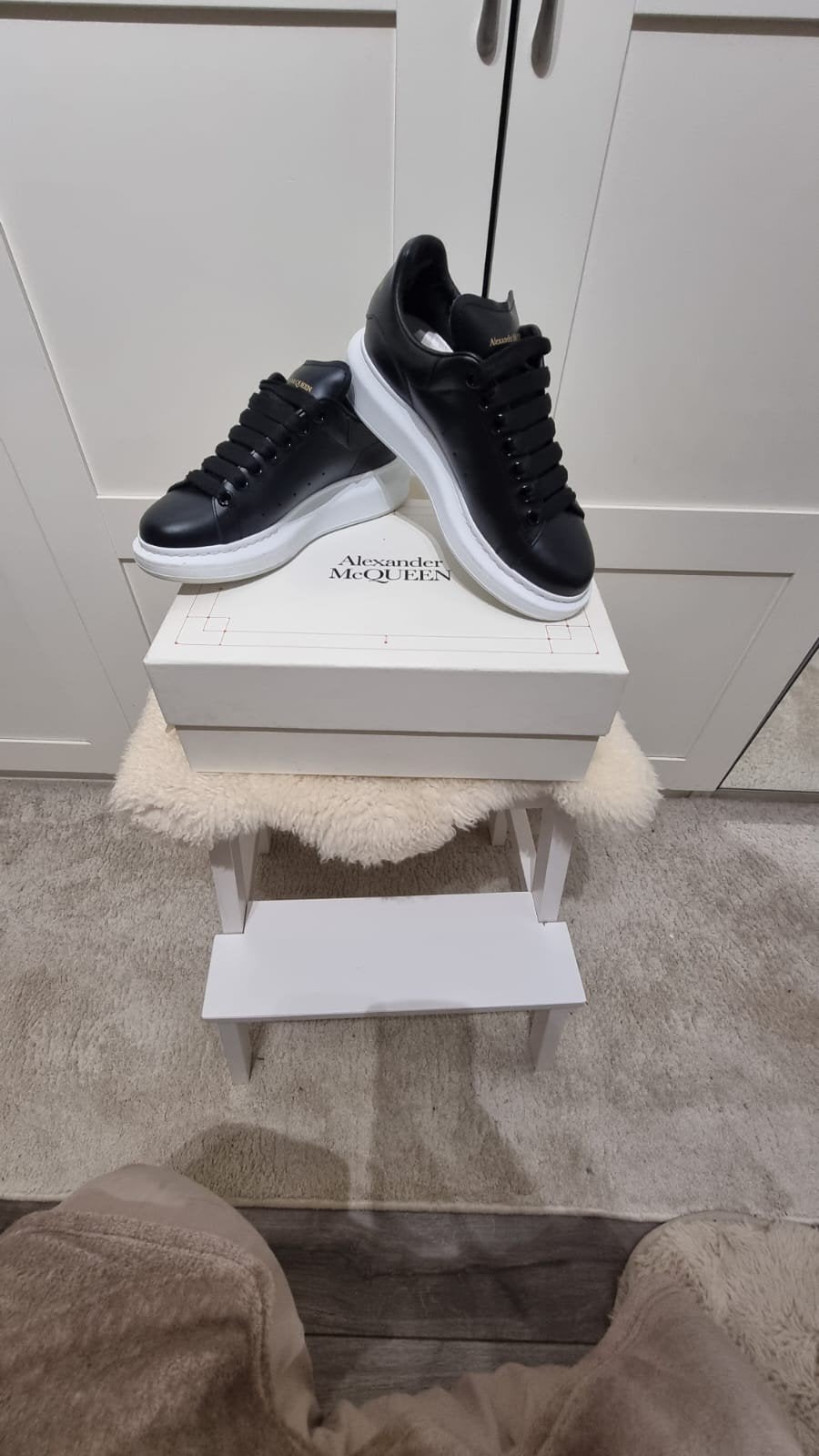 Alexander McQueen sneakers mt 37 - Zo goed als nieuw, Zwart, Ophalen of Verzenden, Alexander McQueen, Sneakers of Gympen