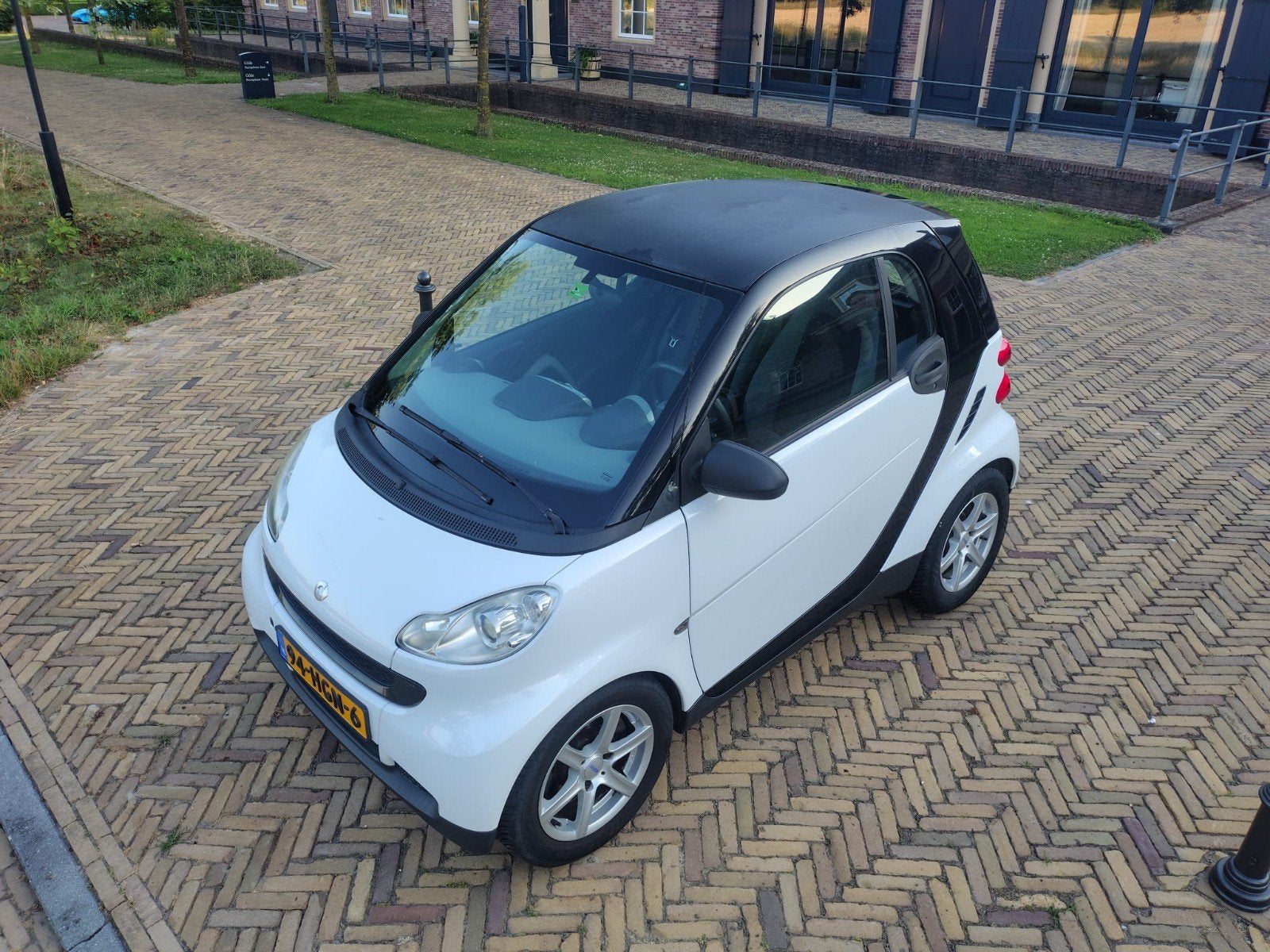 Smart ForTwo 1.0 45KW Coupe MHD AUT 2008 Zwart, Auto's, Smart, Automaat, 61 pk, Origineel Nederlands, Grijs