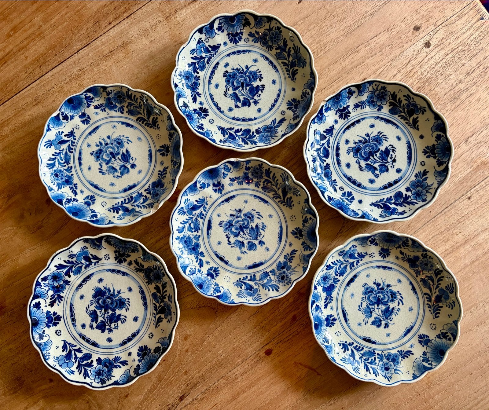 Set van 6 antieke Delfts blauwe bordjes, Ophalen