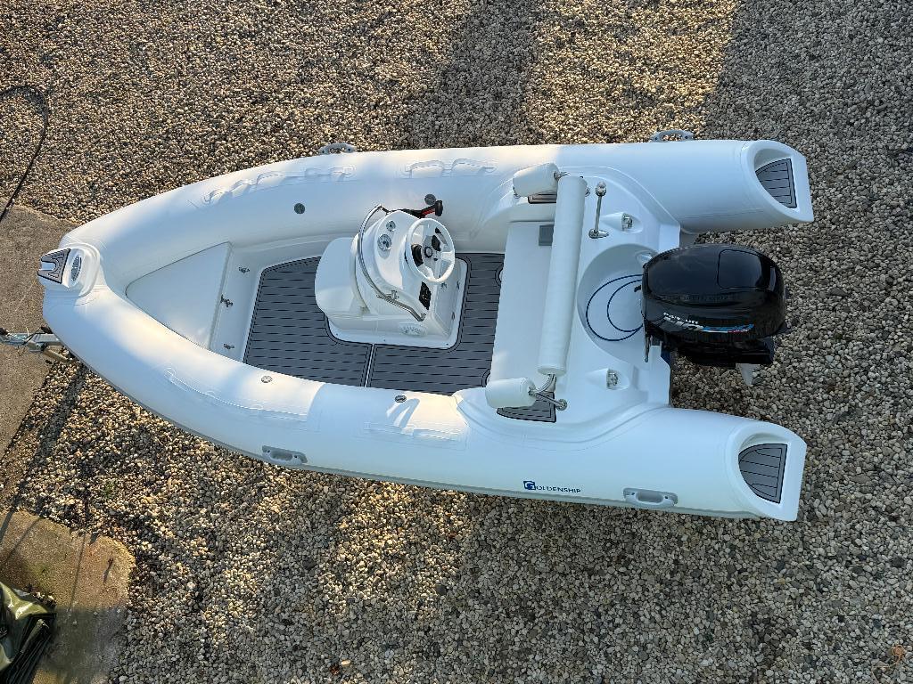 nieuwe prachtige venus 420 rib met 40 pk motor en trailer, Watersport en Boten, Goldenship, Nieuw, Goldenship, Benzine