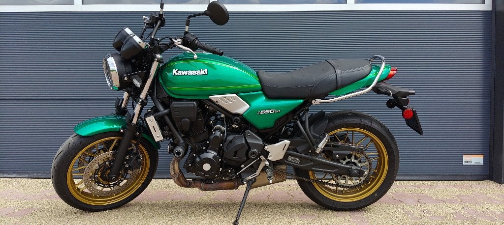 In nieuwstaat zijnde Kawasaki Z650RS. In prijs verlaagd, Ophalen, Zo goed als nieuw