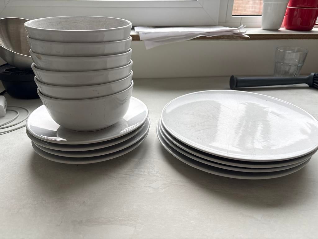 IKEA Servies Wit - Borden en Kommen (deels beschadigd), Ophalen, Gebruikt, Keramiek, Effen