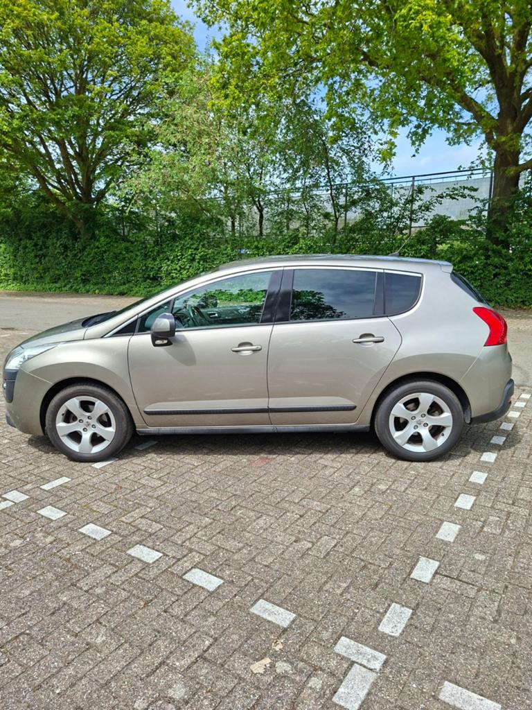 Peugeot 3008 1.6 VTI 2012 Grijs, Auto's, Voorwielaandrijving, 1374 kg, 4 cilinders, 75 €/maand