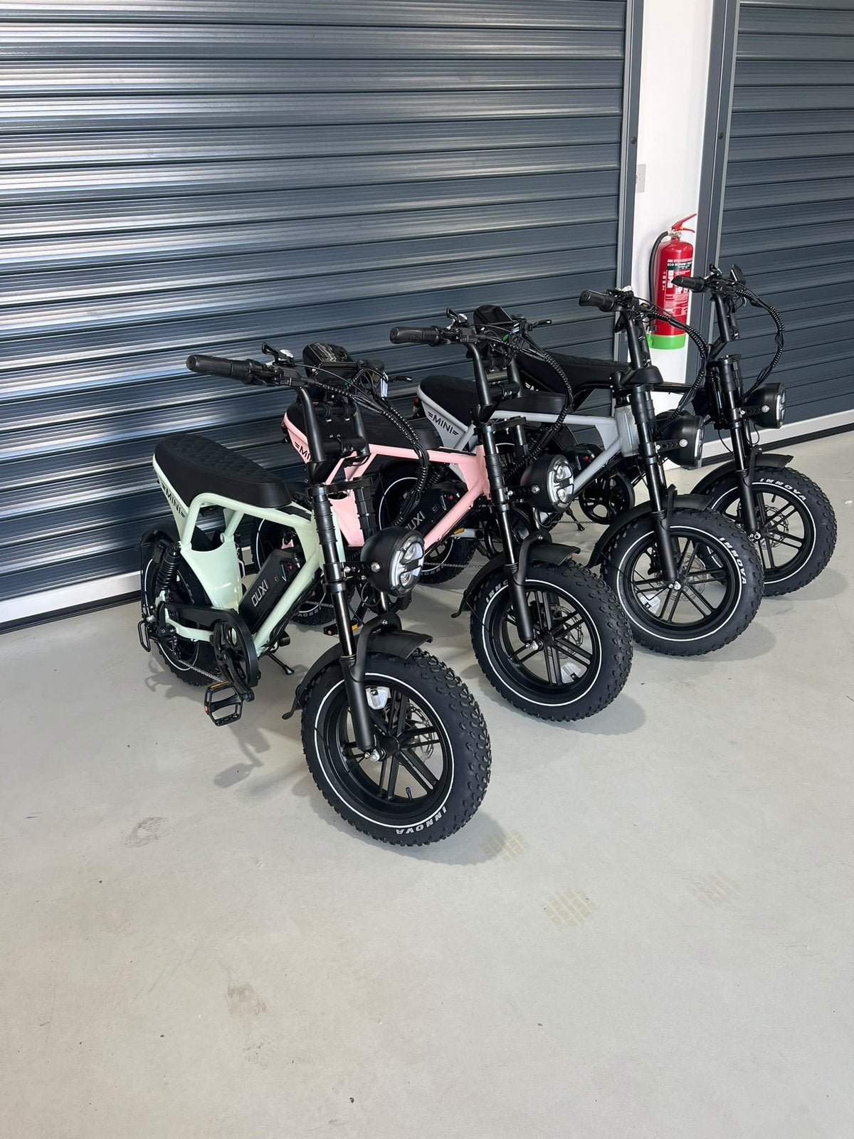 FATBIKE OUXI V8 ultra mini Rijklaar 595 € geen extra kosten), Fietsen en Brommers, Nieuw, 59 cm of meer, 50 km per accu of meer