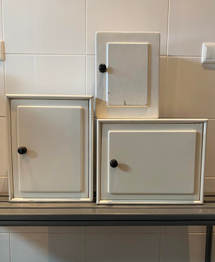 Vintage Medicijnkastjes, per stuk te koop., Ophalen, Gebruikt, Overige typen, 50 tot 100 cm