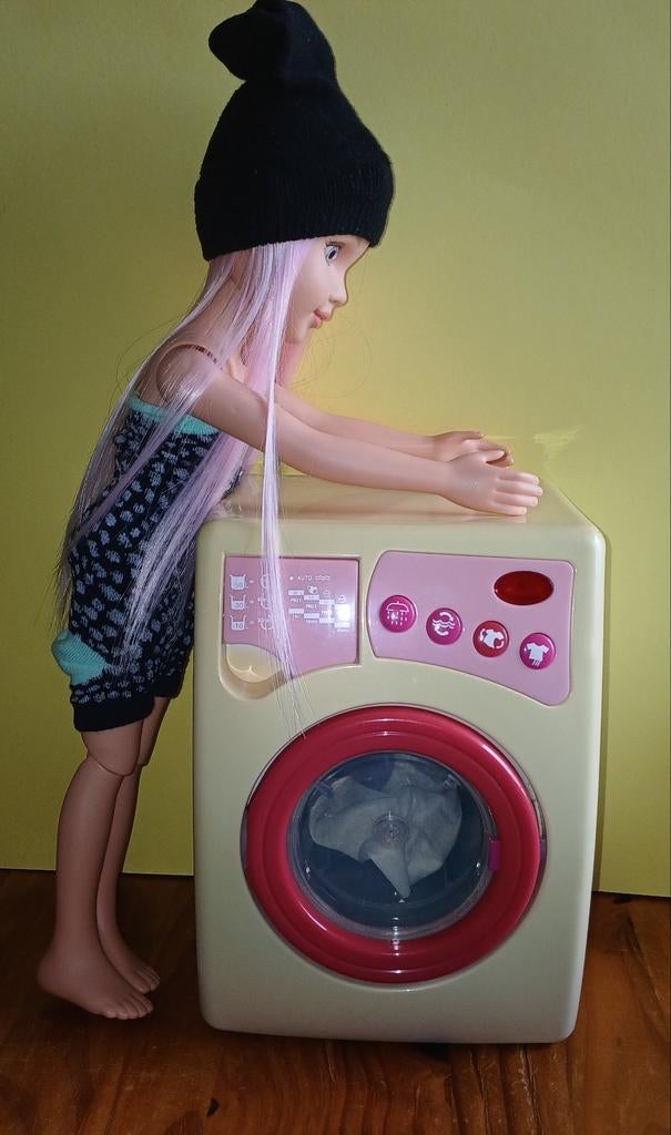 Poppen wasmachine, Verzamelen, Poppen, Ophalen of Verzenden, Gebruikt, Pop