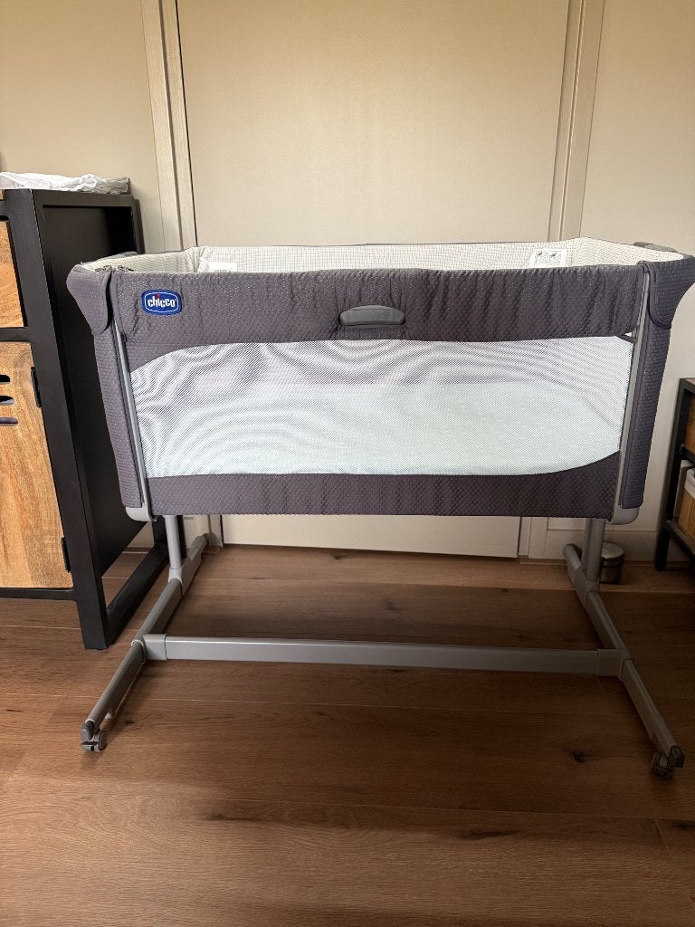 Chicco Next2Me Co-sleeper Wieg, Ophalen, Zo goed als nieuw, Ledikant