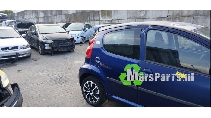 Portier 4Deurs rechts-achter van een Peugeot 107 (KNR), Auto-onderdelen, Gebruikt, -, Deur, -