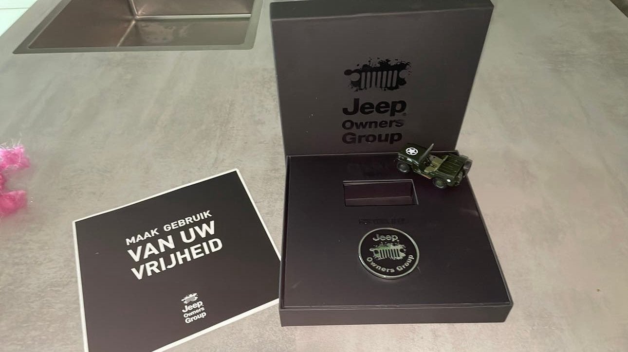 Doos met Jeep owners group, Ophalen of Verzenden, Zo goed als nieuw, Auto's