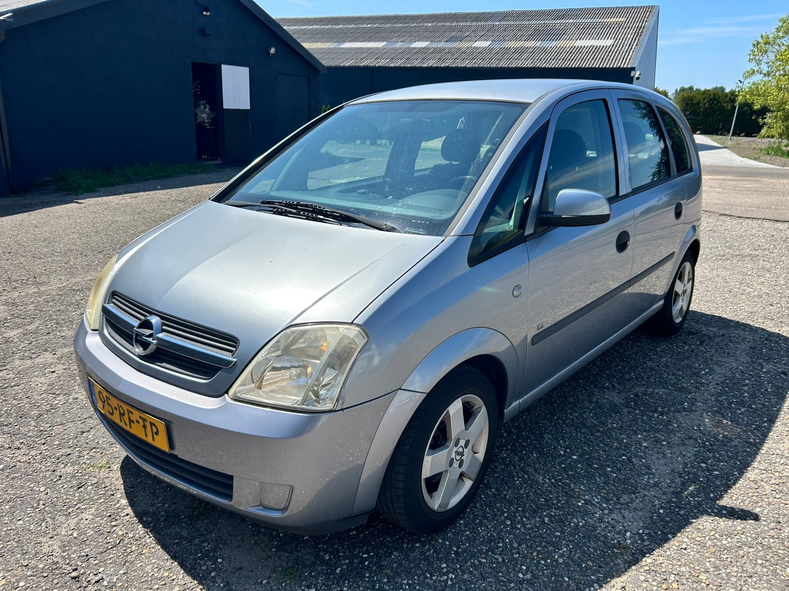 1.4 16V Airco Grote beurt Ketting+Koppeling Lakzegel NAP, Zwart, 4 cilinders, Bedrijf, Handgeschakeld