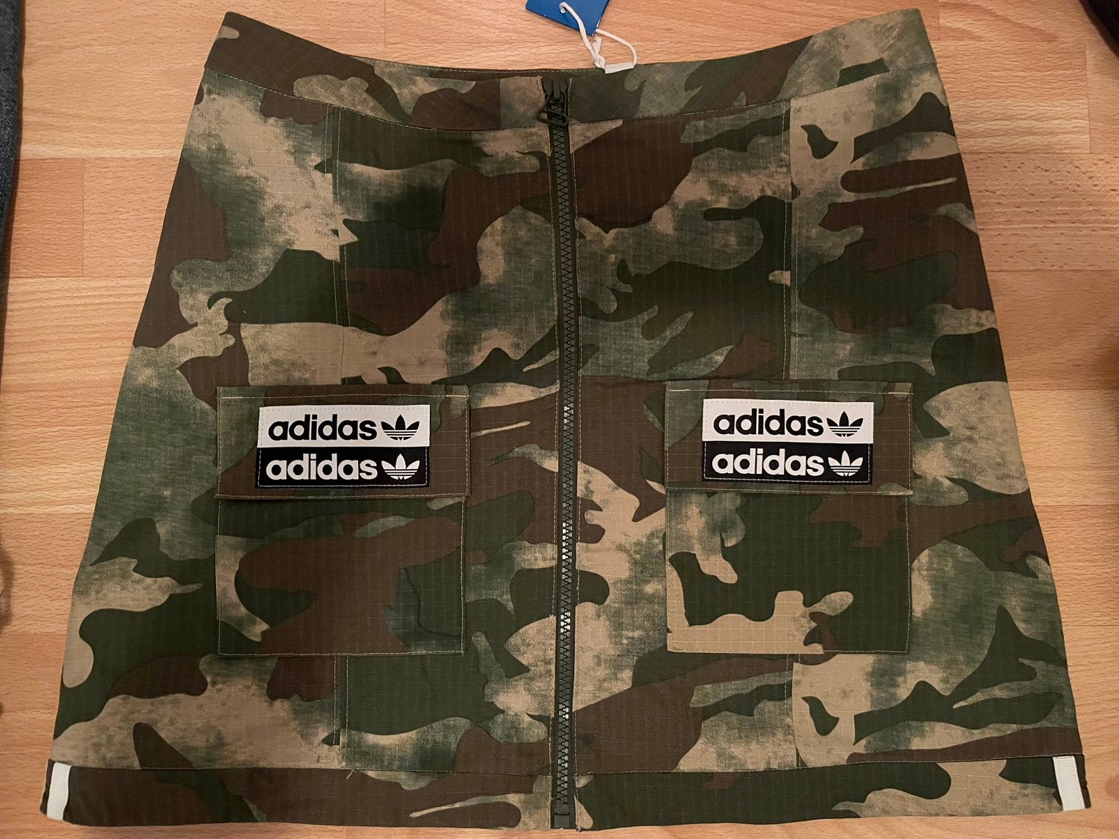 Adidas, Kleding | Dames, Ophalen, Zo goed als nieuw, Groen, Boven de knie