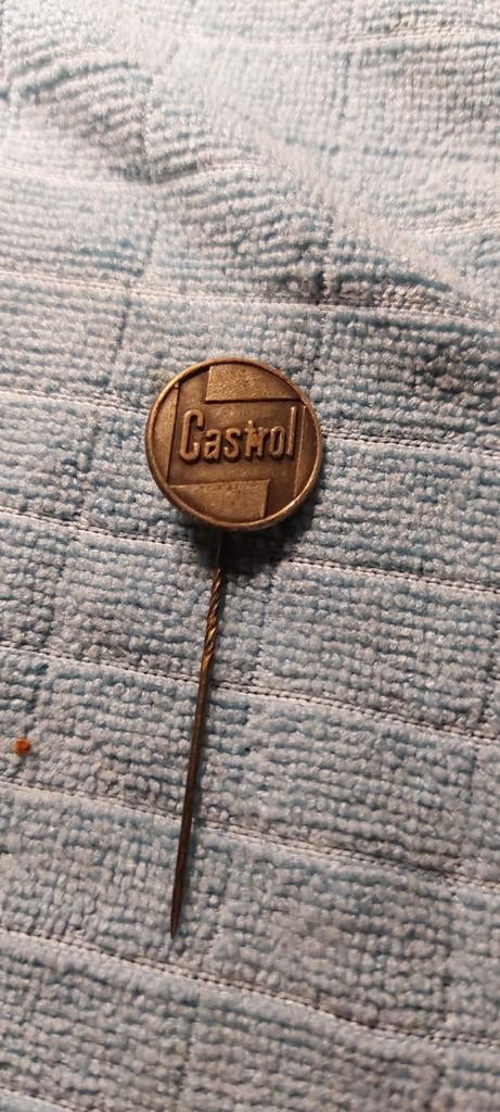 Vintage Castrol Speldje - Olie Merk Pin, Verzamelen, Ophalen of Verzenden