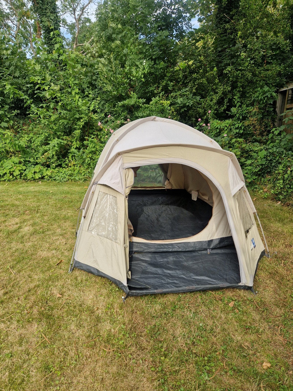 EuroTrail Seattle 100 B-T/C AIR tent - 2 persoons, Ophalen of Verzenden, Gebruikt, Tot en met 2