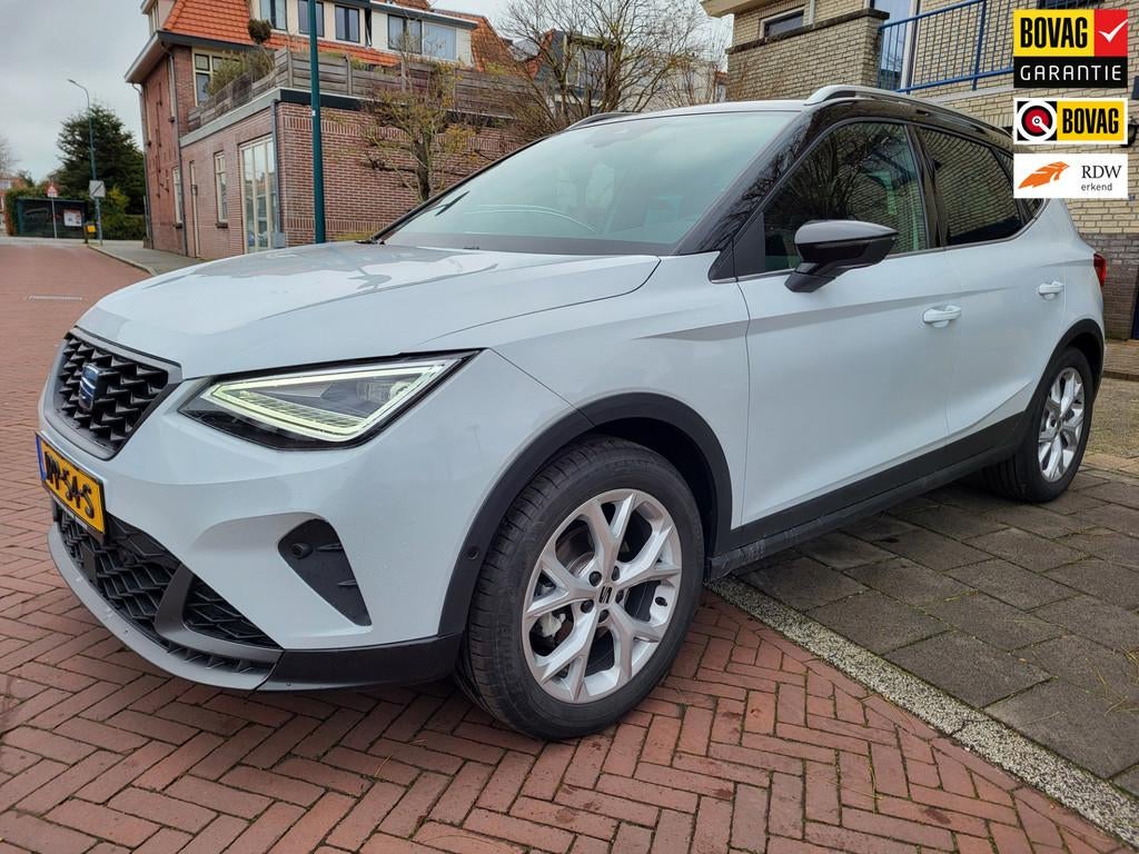 Seat ARONA 1.5 TSI EVO FR Business Intense Plus, 12 maanden, 4 cilinders, Wit, SUV of Terreinwagen