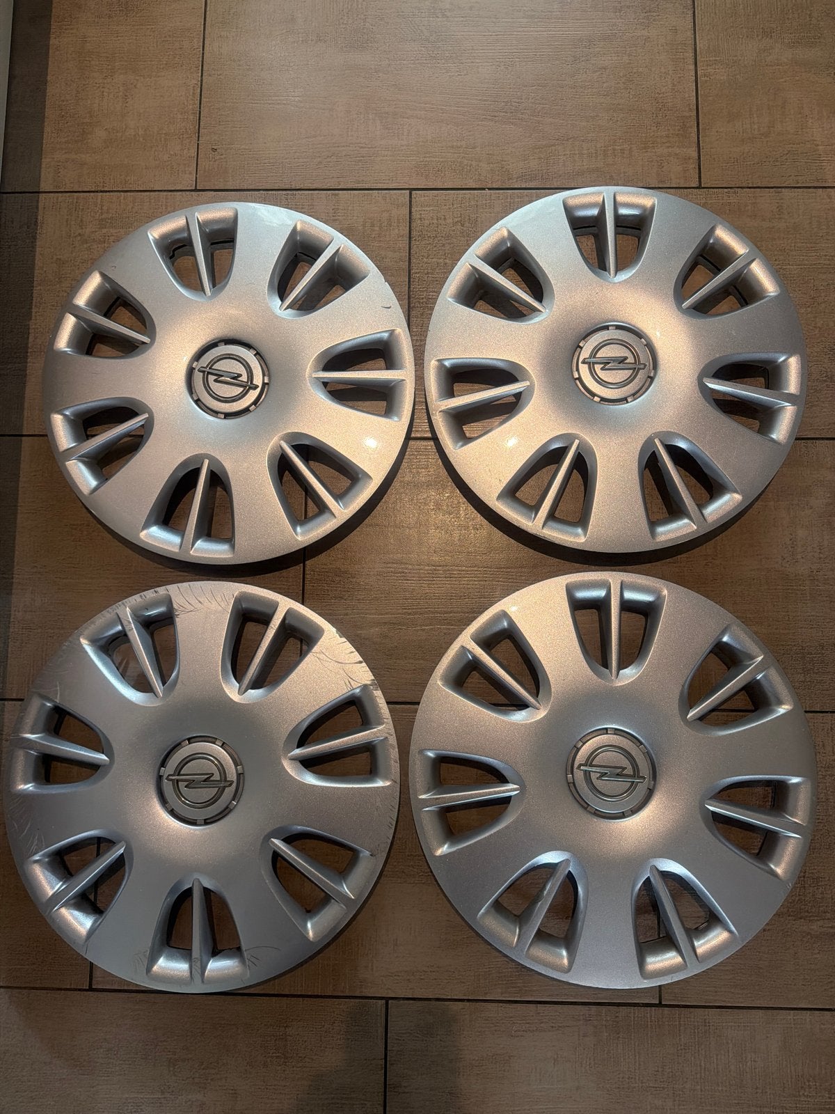 Set van 4 Opel wieldoppen 16inch, Ophalen of Verzenden, Gebruikt