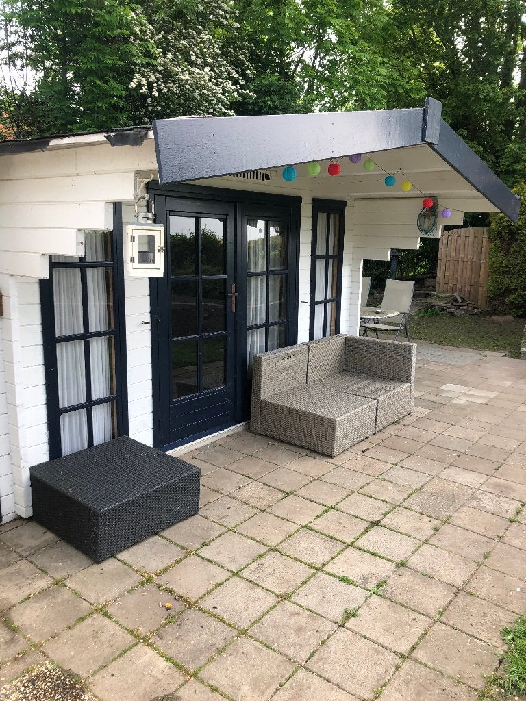 Foto 11 van te koop mooi chalet met tuinhuis naast zwem vis en vaarwater