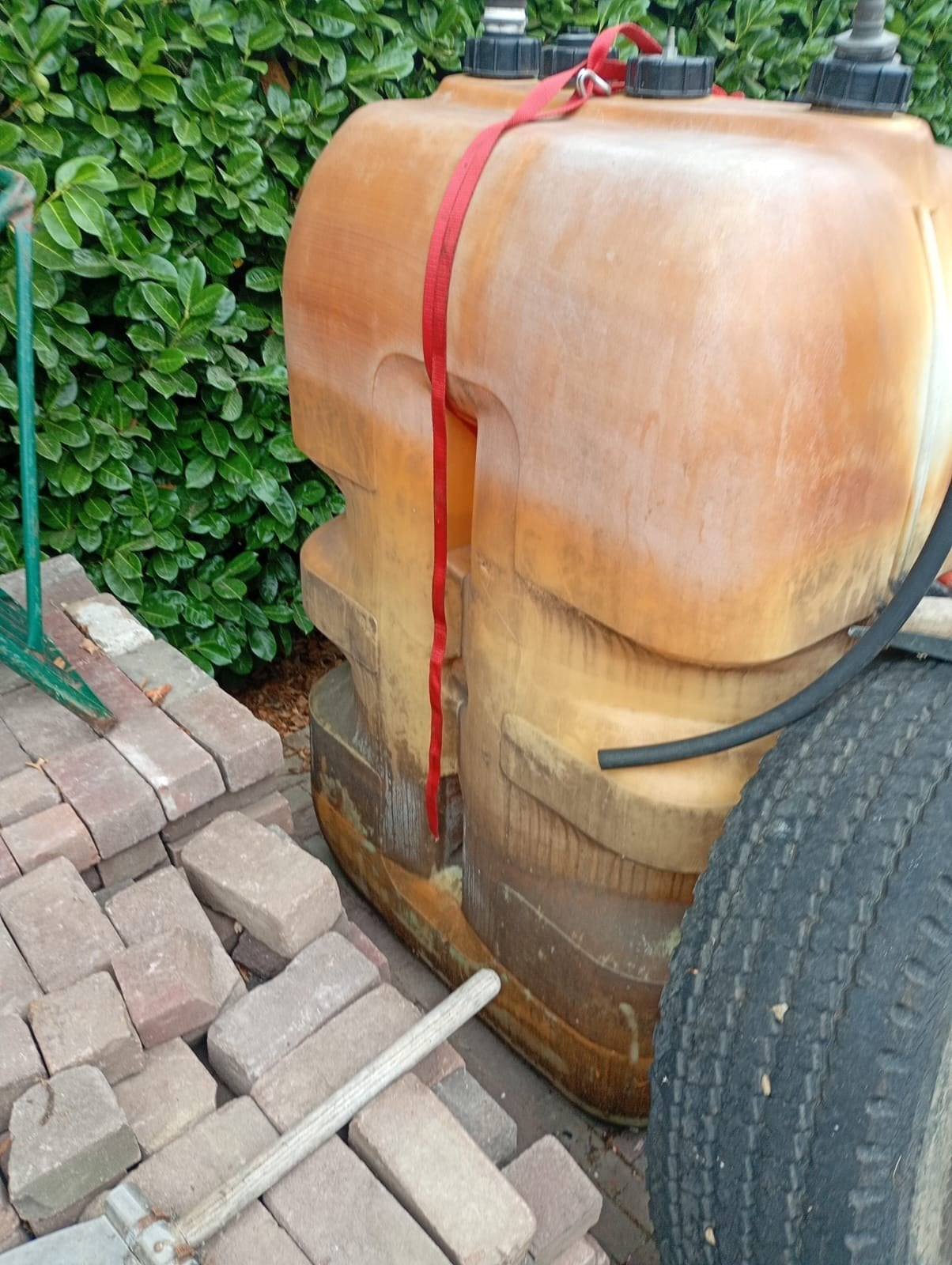 Dieseltank, 150 liter of meer, Ophalen
