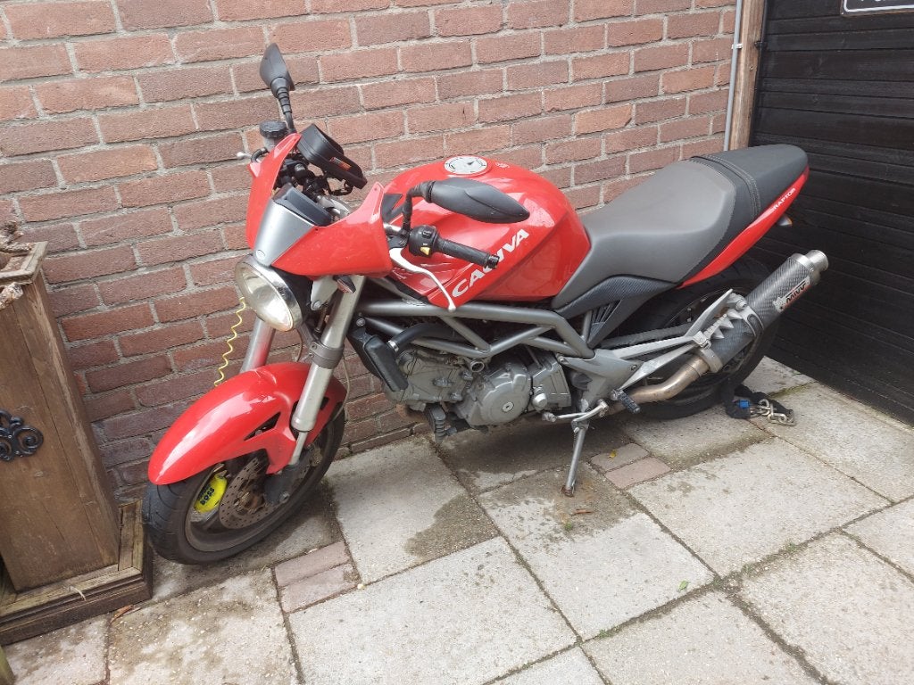 Agusta Cagiva raptor 650, Motoren, 2 cilinders, Occasion, Particulier, Minimaal motorrijbewijs A2
