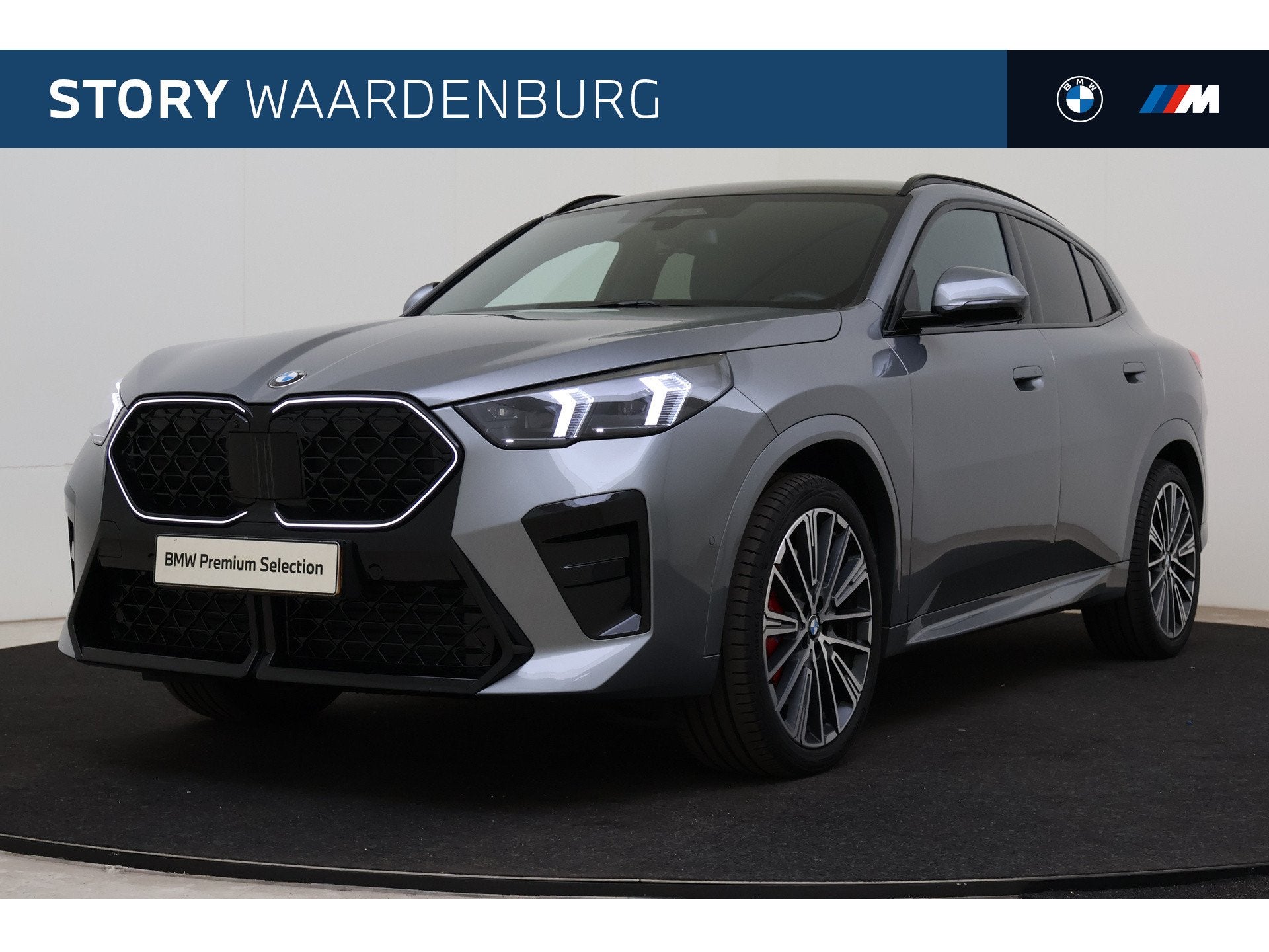 BMW X2 sDrive20i M Sport Automaat / Trekhaak / Panoramadak /