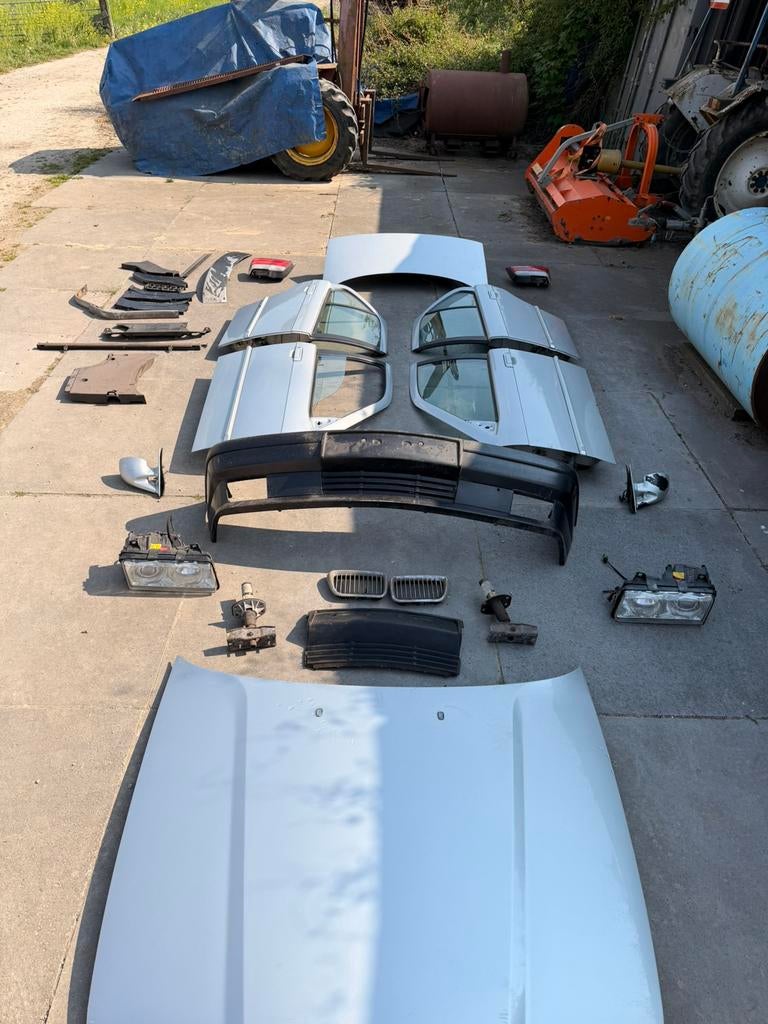 BMW E36 onderdelen, Auto-onderdelen, Carrosserie en Plaatwerk, Ophalen, Voor, BMW, Bumper