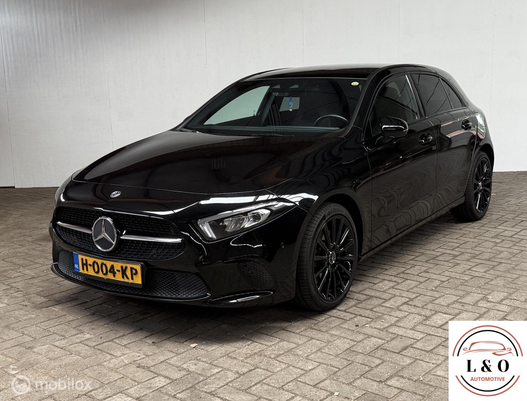 Mercedes A-klasse 250 Prestige - PANO - FACELIFT, Auto's, Gebruikt, Euro 6, 4 cilinders, Zwart