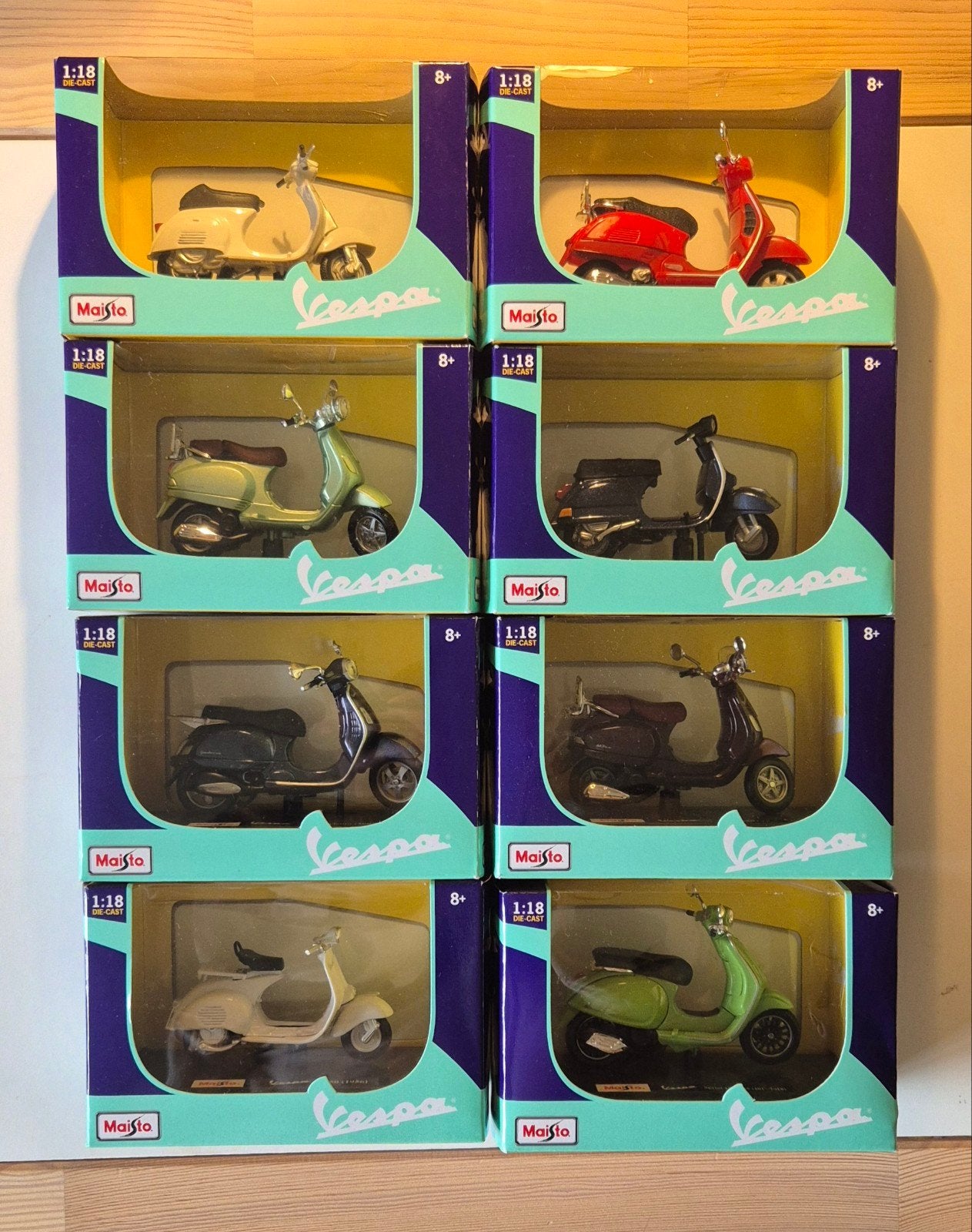 Maisto Vespa modelscooter collectie 1:18 - 8 stuks, Ophalen of Verzenden, Nieuw, Overige typen
