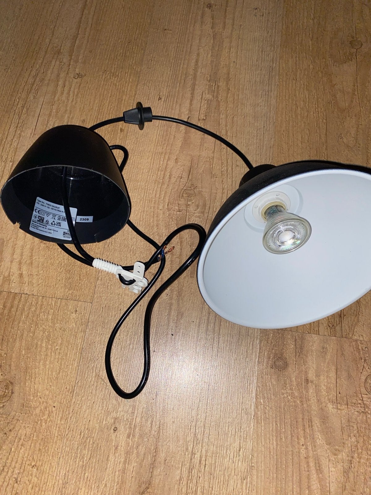 IKEA SKURUP Hanglamp Zwart - Type T1803, Huis en Inrichting, Lampen | Hanglampen, Ophalen of Verzenden, Gebruikt, Metaal, E27 (groot)