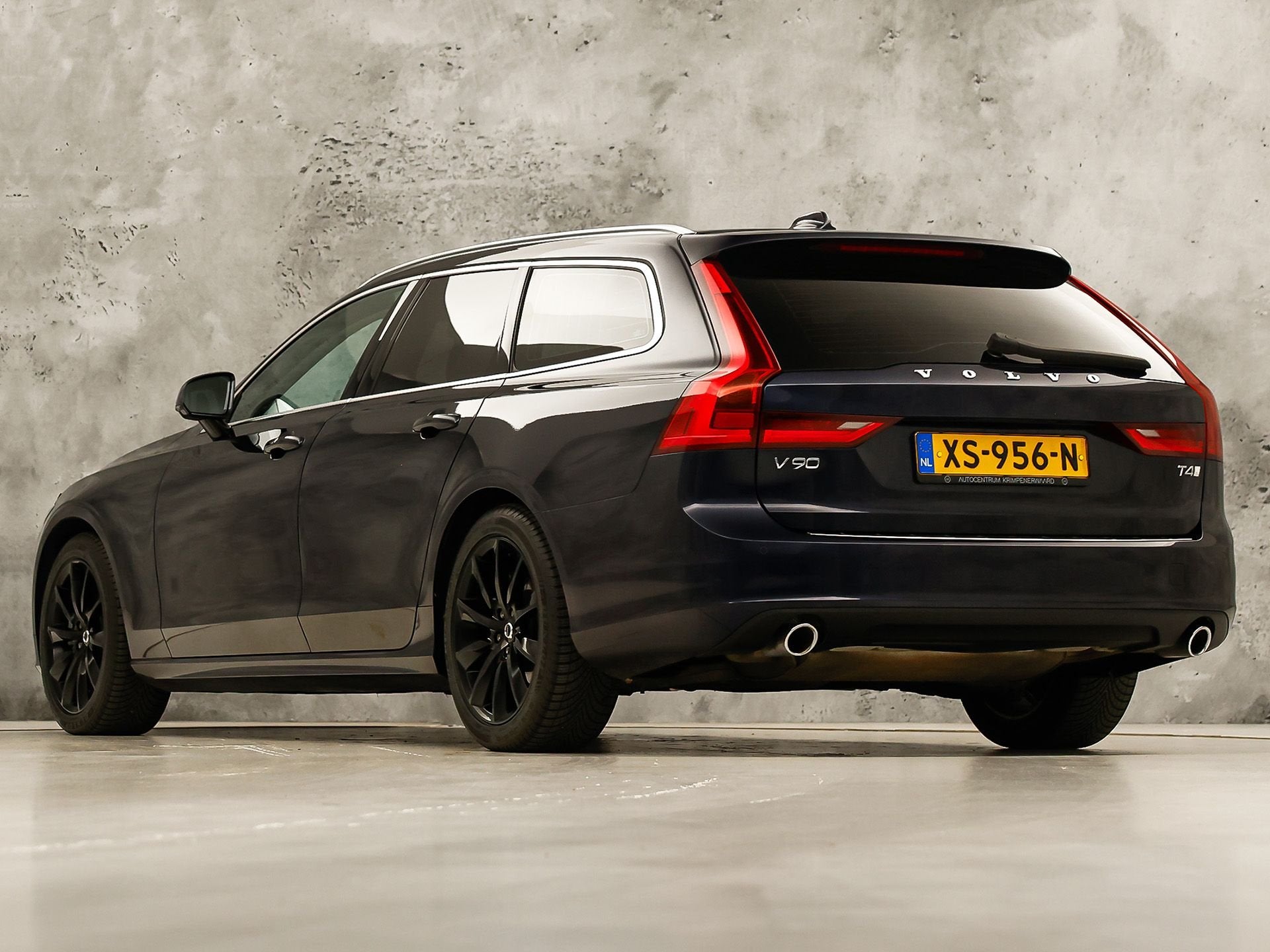 Volvo V90 2.0 T4 Momentum Sport 190Pk Automaat (APPLE CARPLA, Auto's, 12 maanden, 15 km/l, Blauw, 1616 kg
