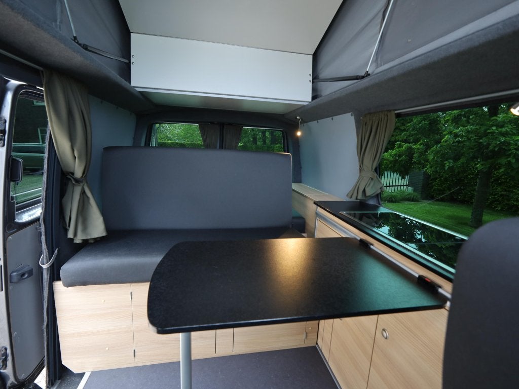 Volkswagen Transporter T6 Aart inbouw | 150pk DSG, Chemisch toilet, Buscamper of Camperbus, Koelkast, Volkswagen
