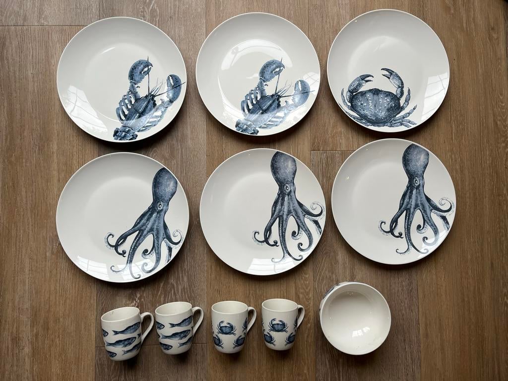 Siaki servies: borden, kom en kopjes met zeedieren, Overige typen, Ophalen of Verzenden, Zo goed als nieuw, Overige stijlen