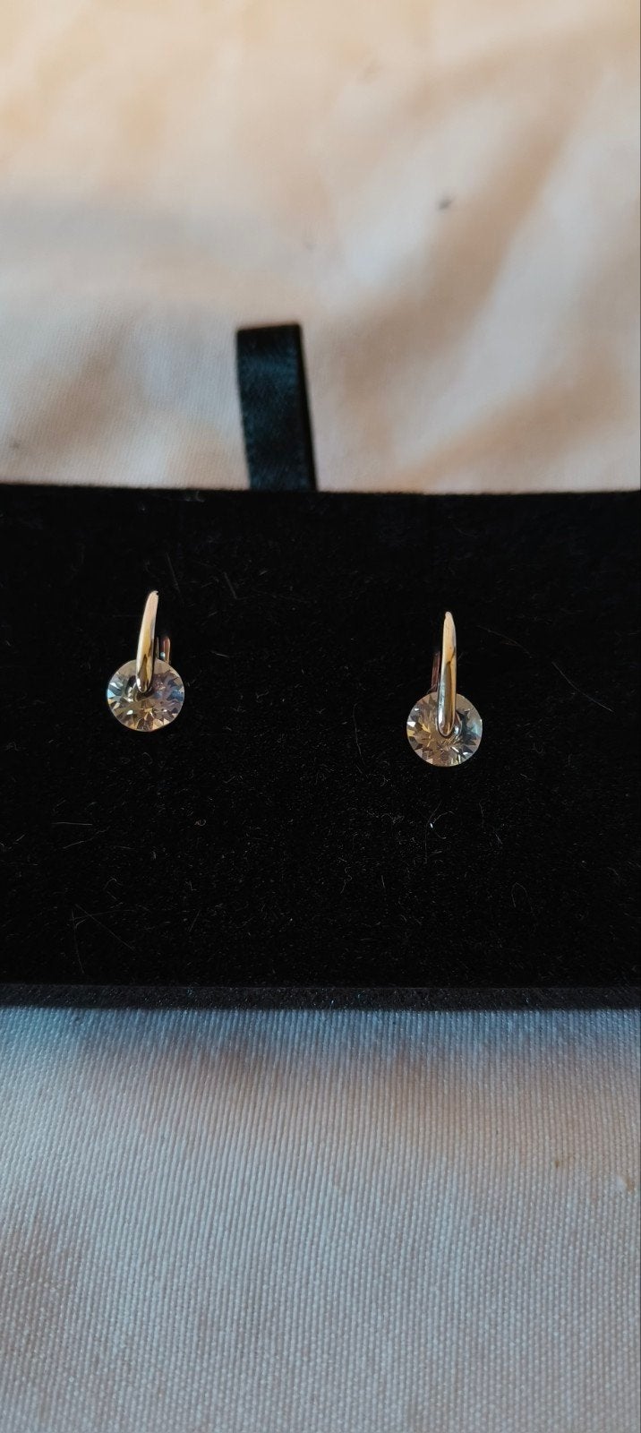 Elegante oorbellen met kristallen van Yolora, Met kristal, Overige materialen, Hangers, Nieuw