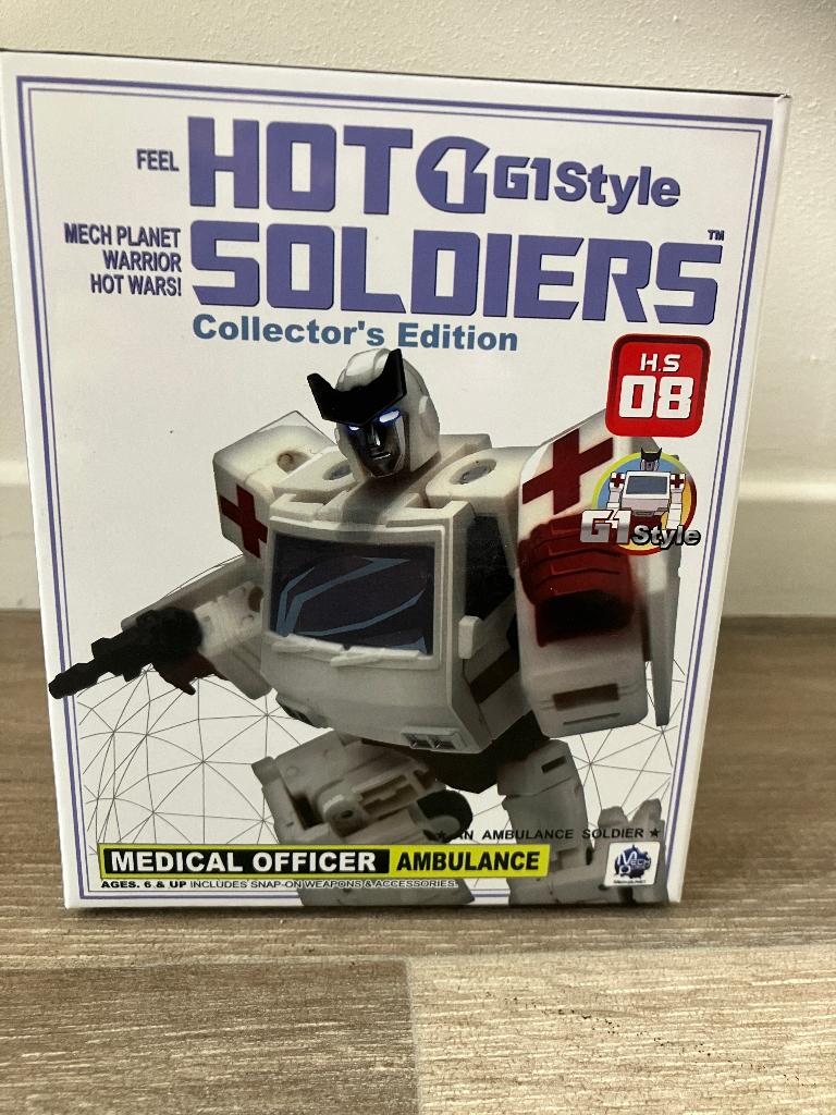 Transformers Mech Planet HS G1 Style Ambulance (Ratchet), Verzamelen, Transformers, G1, Ophalen of Verzenden, Zo goed als nieuw