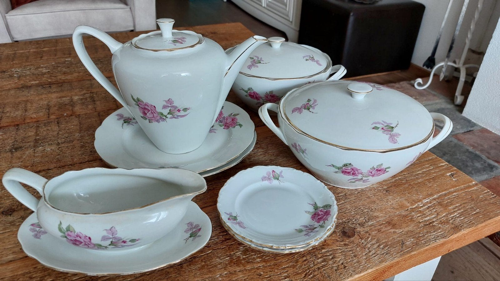 Te koop vintage porseleinen servies. Zeker 75 jaar oud., Ophalen of Verzenden