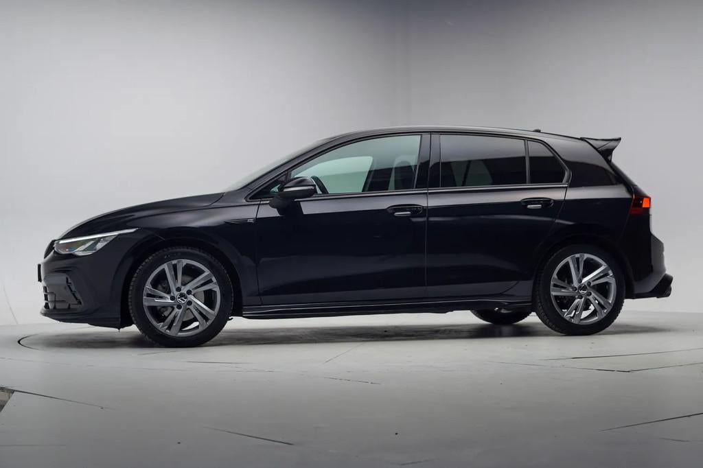 Volkswagen Golf 1.5 TSI DSG 150pk R-Line [ Sportstoelen Stoe, Automaat, 4 cilinders, 150 pk, Zwart