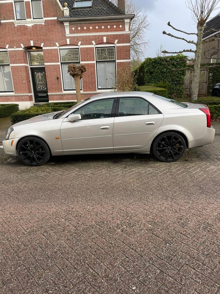 2004 Cadillac CTS 3.2 V6 AUT Grijs, Automaat, Achterwielaandrijving, Zwart, 3175 cc