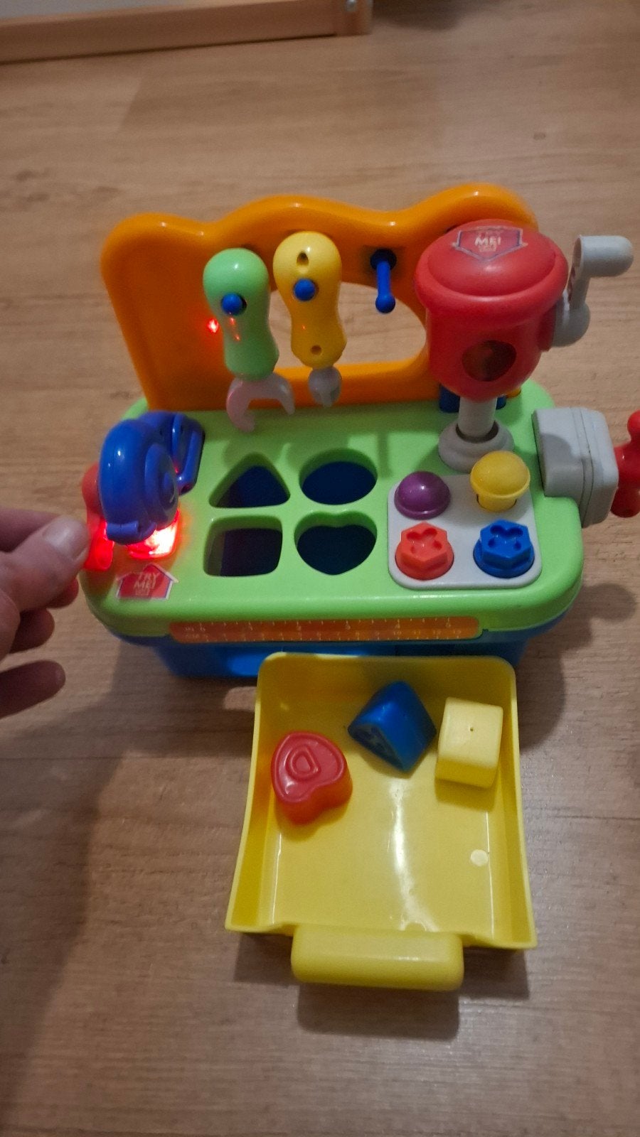Speelgoed werkbank met licht en geluid, Ophalen, Gebruikt, Overige typen, Met licht