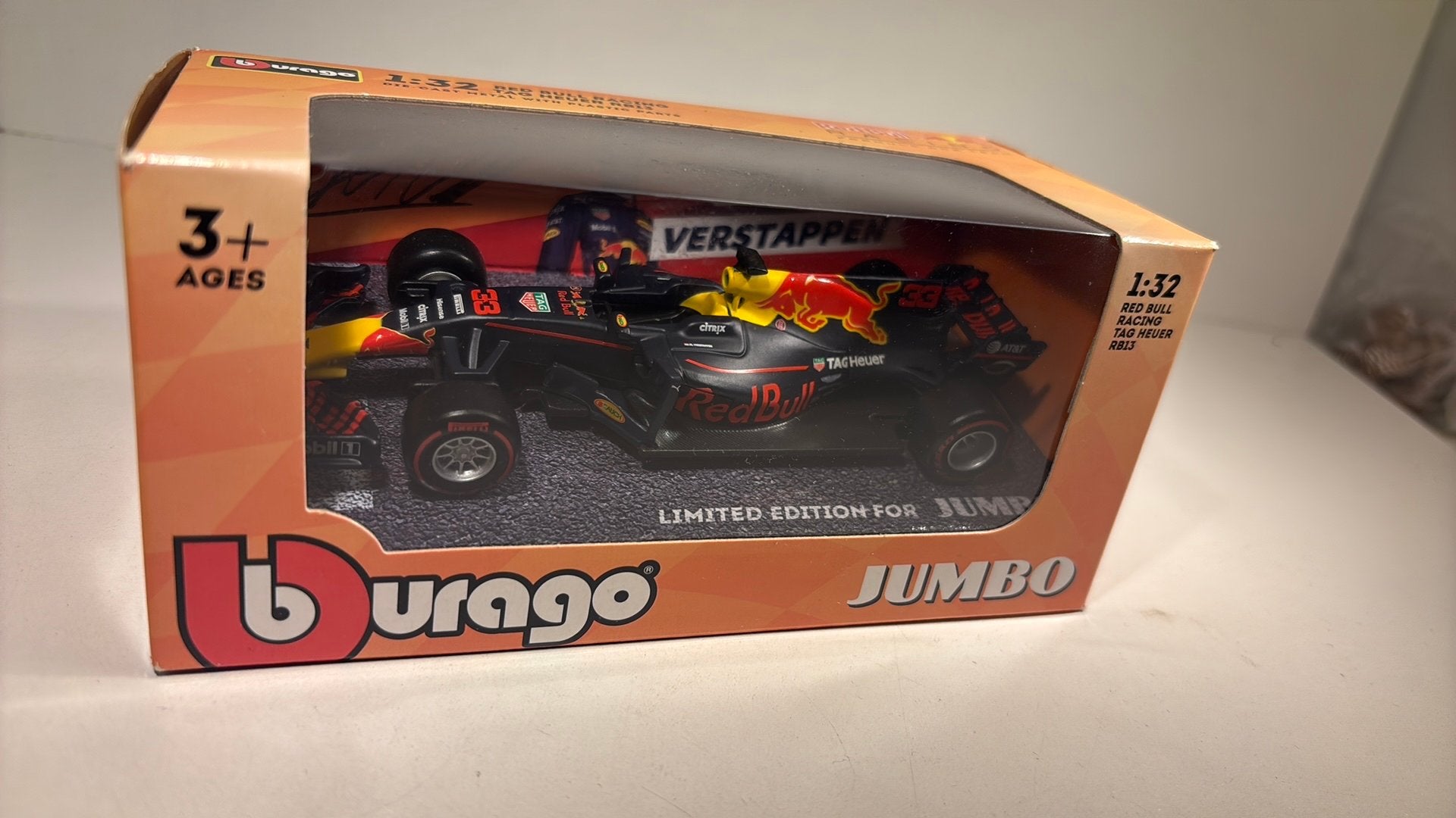 F1 red bull rb13 max verstappen Bburago 1.32