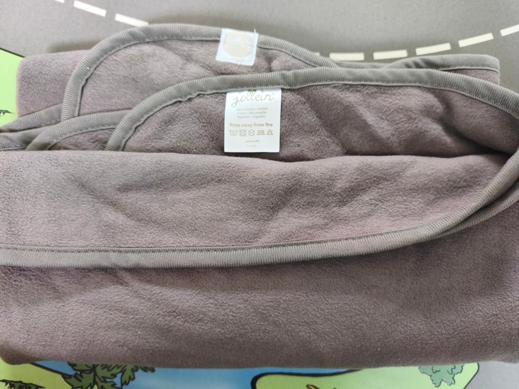 Ledikant deken van Jollein, Kinderen en Baby's, Dekens, Slaapzakjes en Inbakerproducten, Ophalen, Zo goed als nieuw, 100 cm of meer