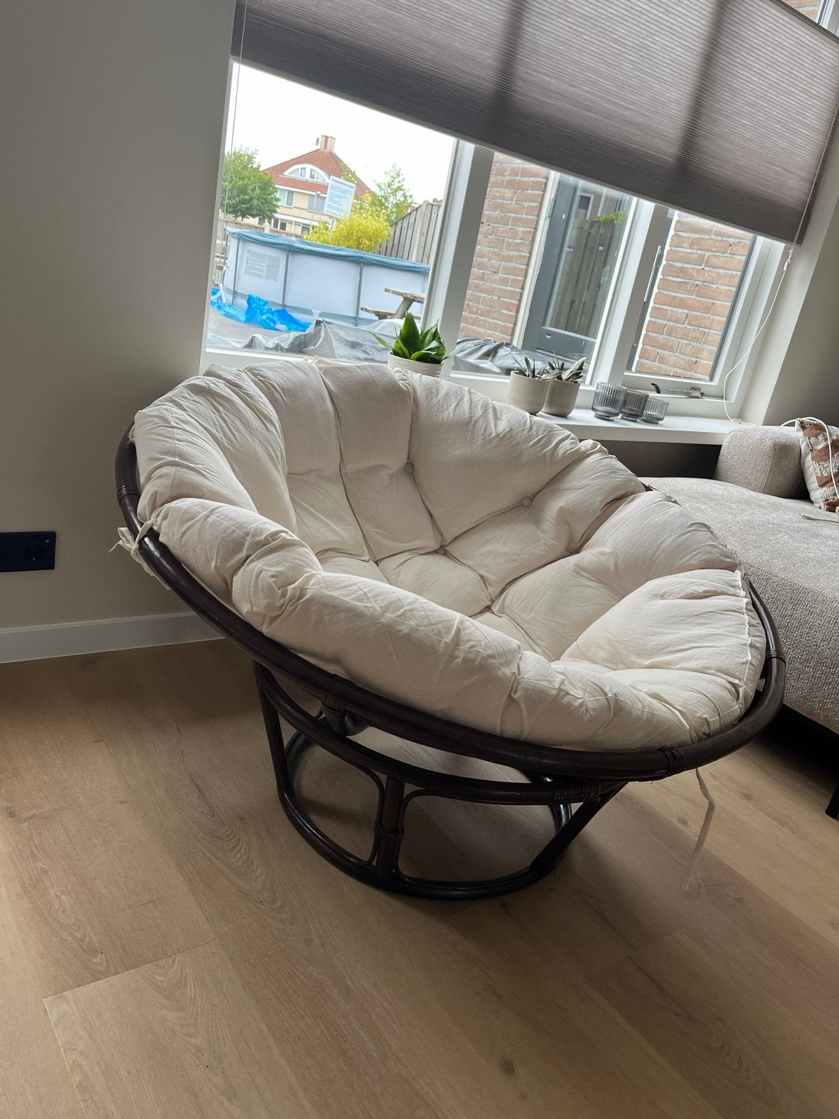 Loungestoel, Papasan stoel met kussen, Ophalen, Gebruikt, Bruin, Riet of Rotan