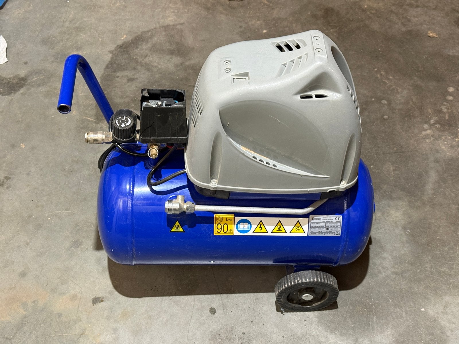 Michelin MB24U compressor 24L – 8 bar – 1100W, Verzenden, 6 tot 10 bar, Zo goed als nieuw, Minder dan 200 liter/min